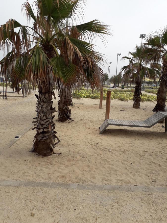 Private Room In The Сomfortable Apartment In Ashdod, 7 Min Walk To The Beach Екстериор снимка